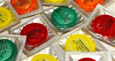 Blowjob ohne Kondom gegen Aufpreis Bordell Neuhof